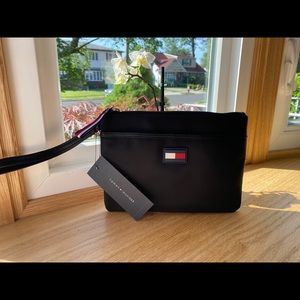 Brand new Tommy Hilfiger wristlet wallet